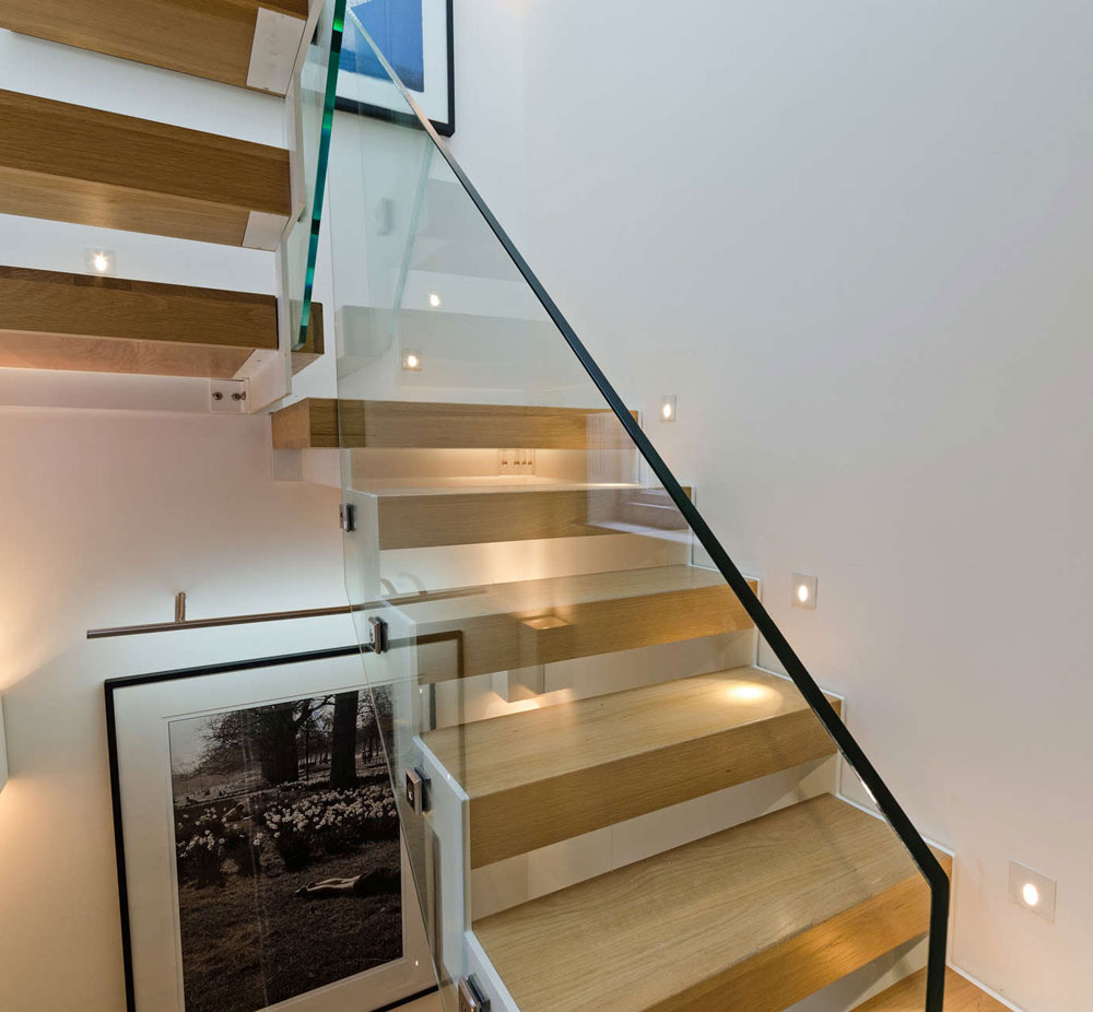 step lights recessed into the wall lighting stairs