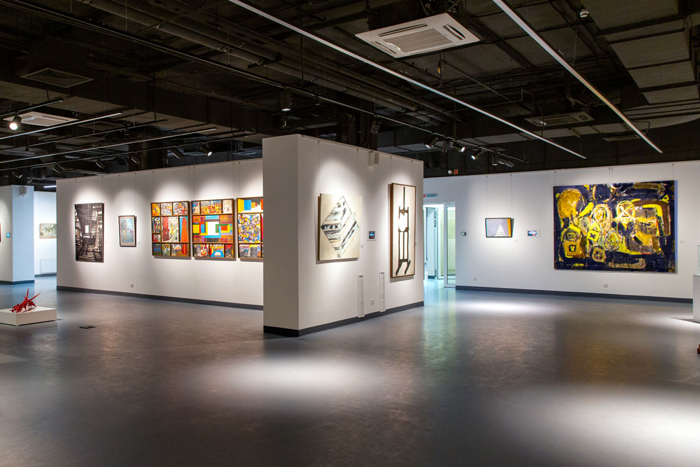 Track lighting in art gallery