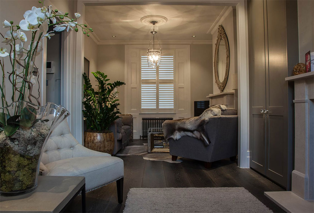 reality lamps dimmed in living room